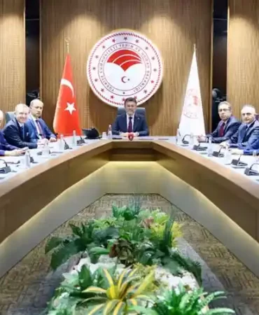 ​TARIM VE ORMAN BAKANLIĞI İLE TÜRKİYE GIDA VE İÇECEK SANAYİİ DERNEKLERİ FEDERASYONU ARASINDA GIDA OKURYAZARLIĞI PROTOKOLÜ İMZALANDI